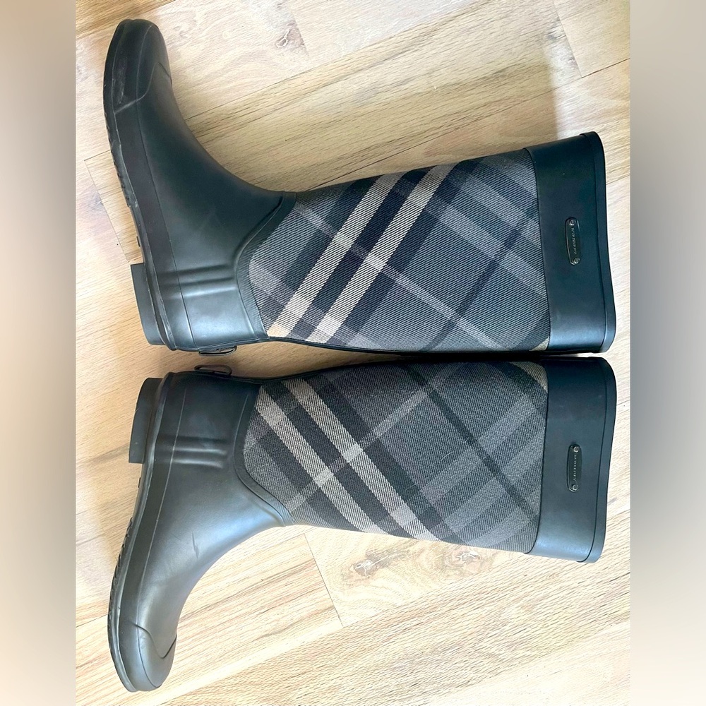 Burberry rain boots